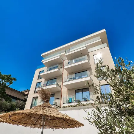 Daed Luxury Sarandë